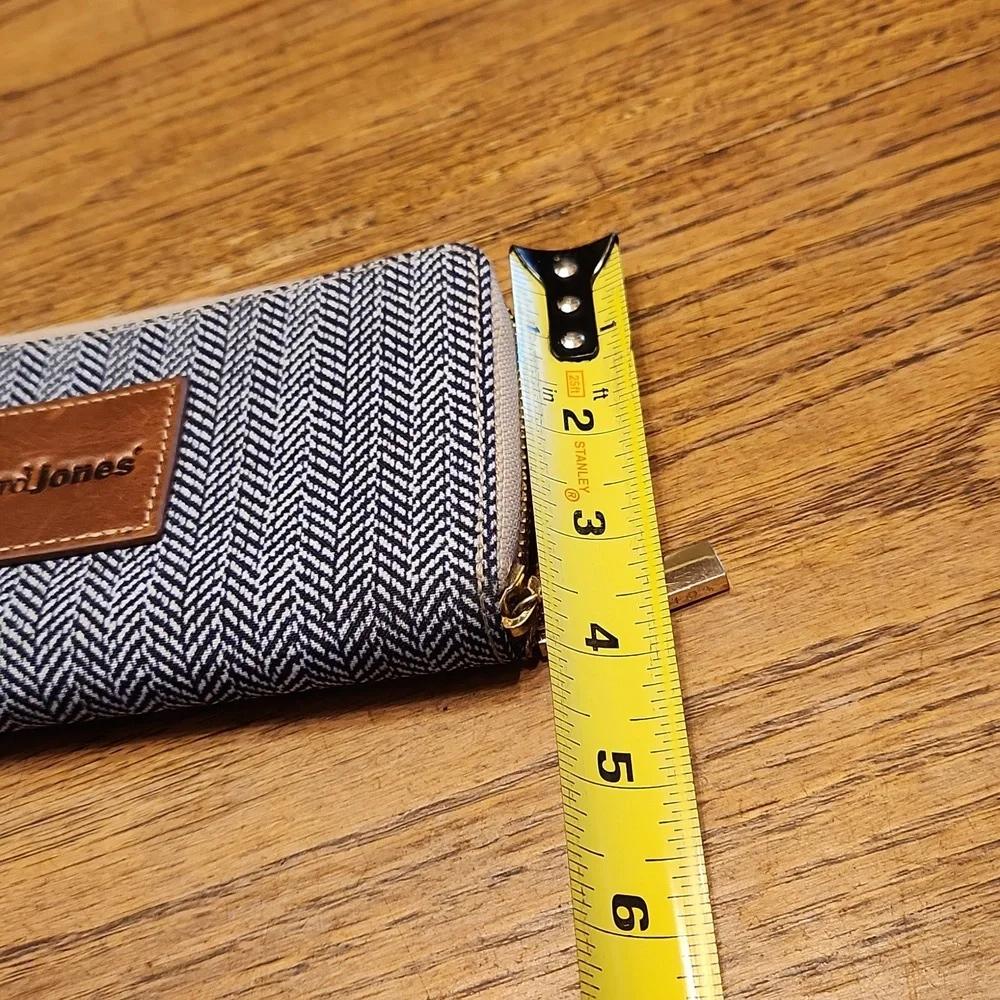 Barrington Edward Jones Zip Around Wallet
